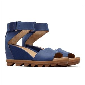 EUC Navy Sorel Joanie II wedge sandals, women’s 9